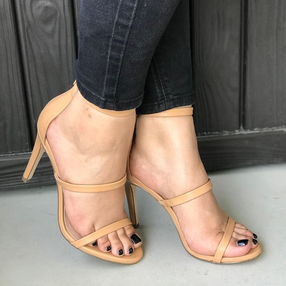 NIB Candy Dancer Nude Triple Strap Stiletto Sandal - Picture 5 of 7